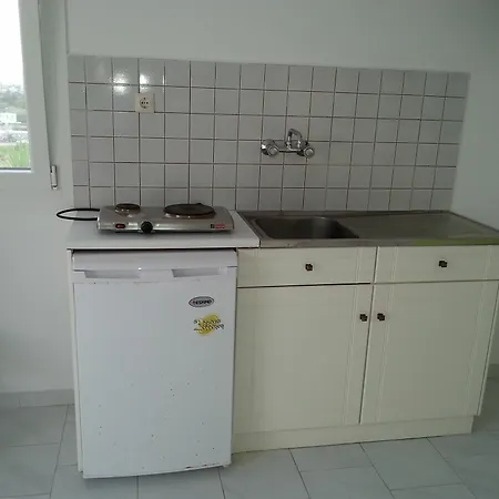 Mirsini Apartment *