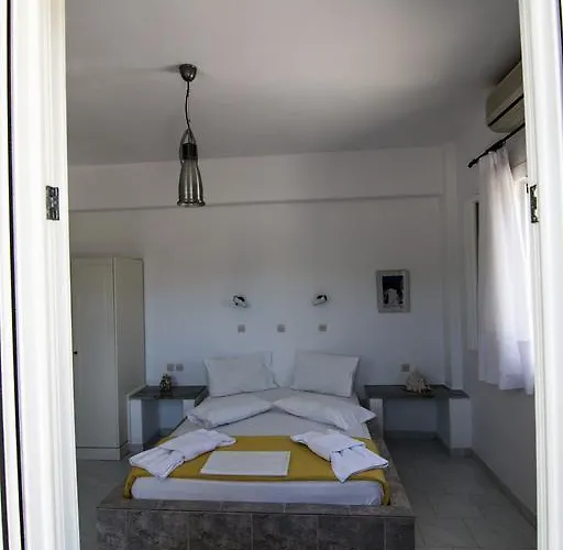 Apartamento Mirsini Parasporos