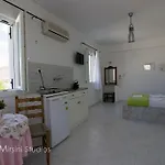 아파트 Mirsini 파라스포로
