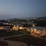 아파트 Mirsini